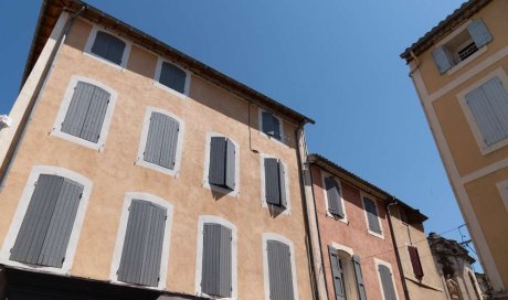 Restauration de façade en pierre d'un immeuble ancien - Nice - POKO BATI